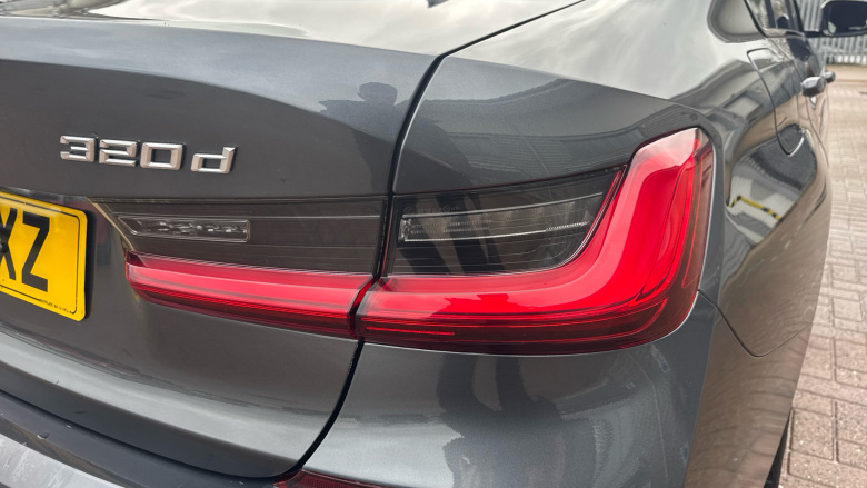 BMW 3 Series 320d M Sport 4dr Step Auto [Tech Pack] Diesel Saloon